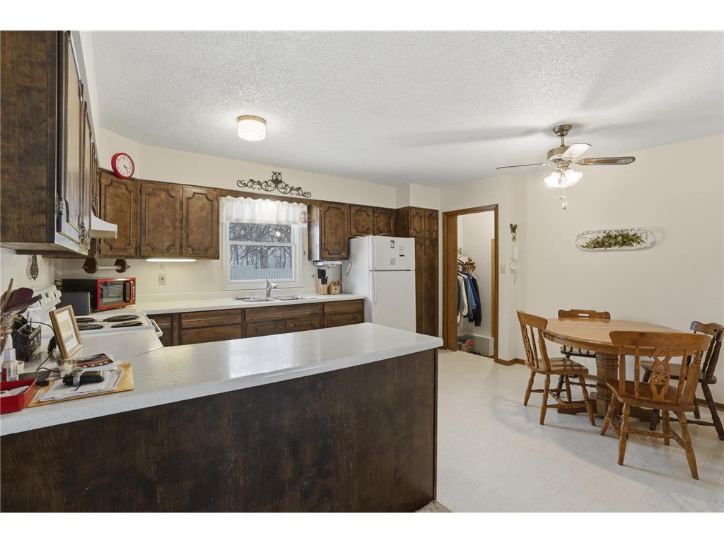 535 W Bend Lane Alvarado MN 56710 7037099 image11
