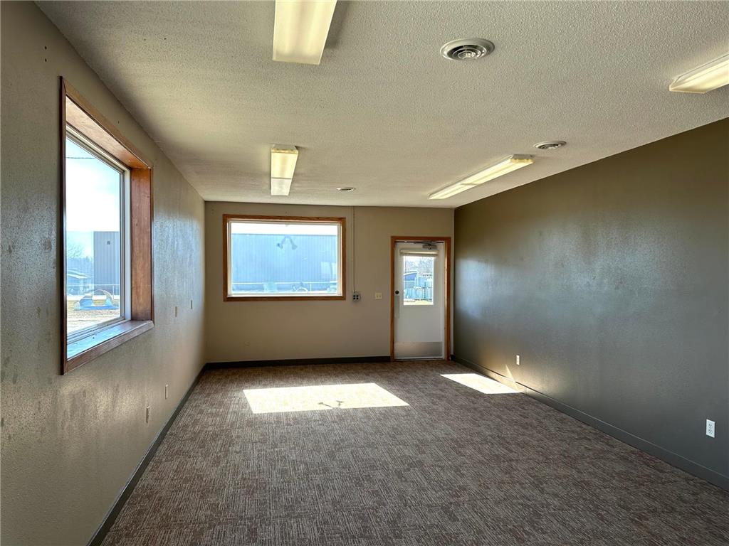 525 W Main Le Roy MN 55961 7056659 image15