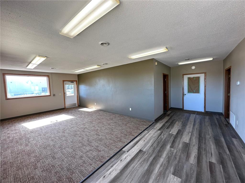 525 W Main Le Roy MN 55961 7056659 image16