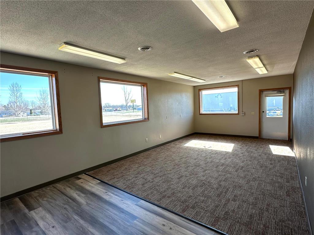 525 W Main Le Roy MN 55961 7056659 image17