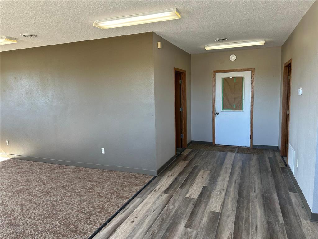 525 W Main Le Roy MN 55961 7056659 image19