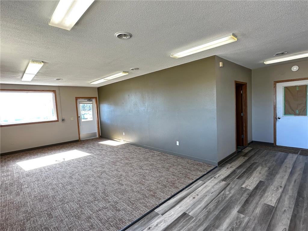525 W Main Le Roy MN 55961 7056659 image20