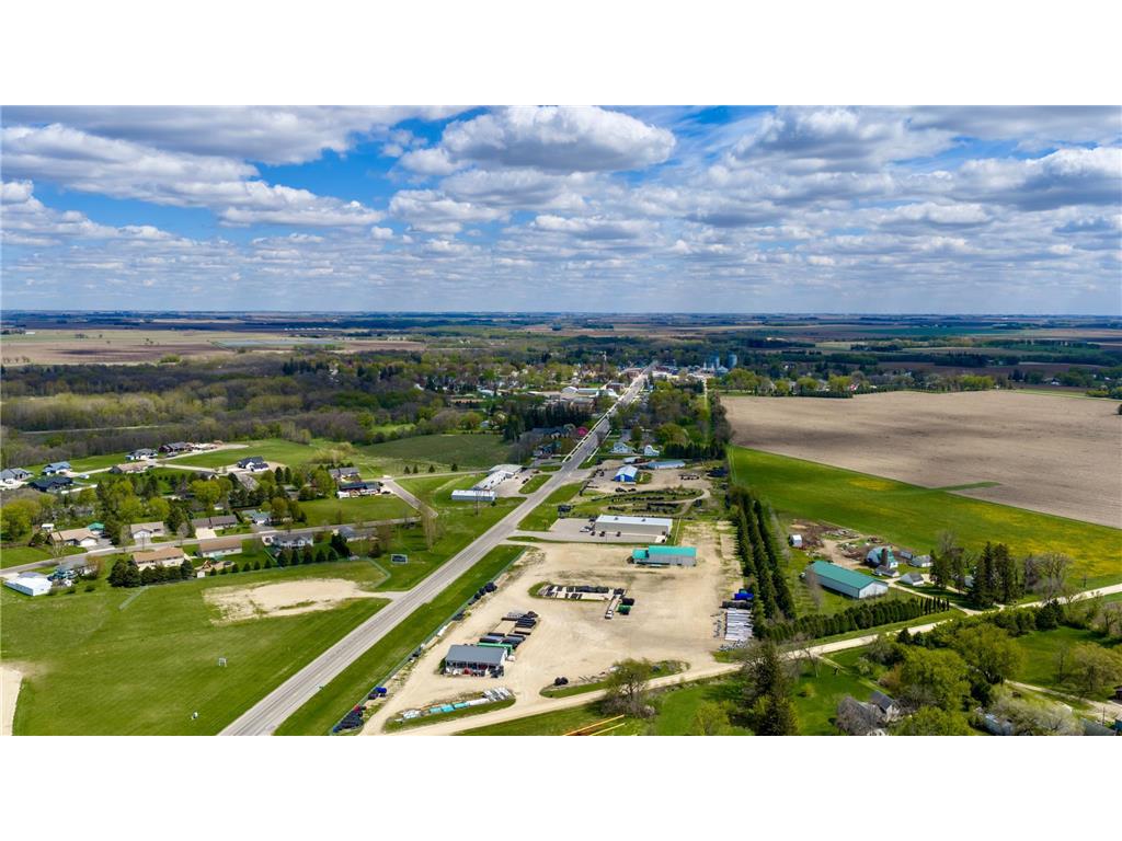 535 W Main Street Le Roy MN 55951 7068329 image12