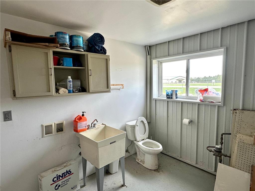 535 W Main Street Le Roy MN 55951 7068329 image15