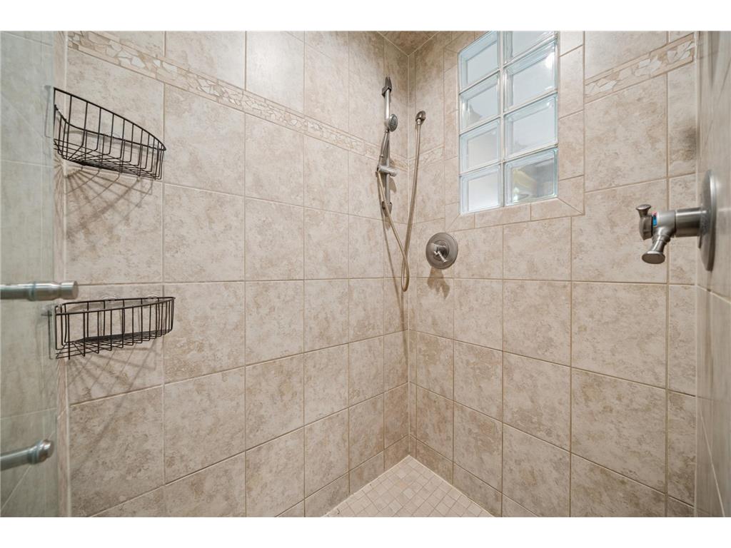 5352 Scenic Oak Drive SW Rochester MN 55902 - Willow Creek 7093750 image43