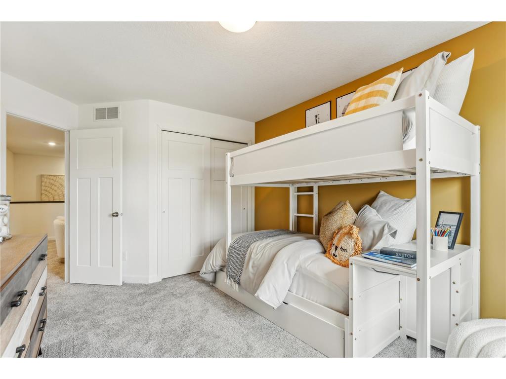 5353 Long Pointe Pass Woodbury MN 55129 7070385 image16