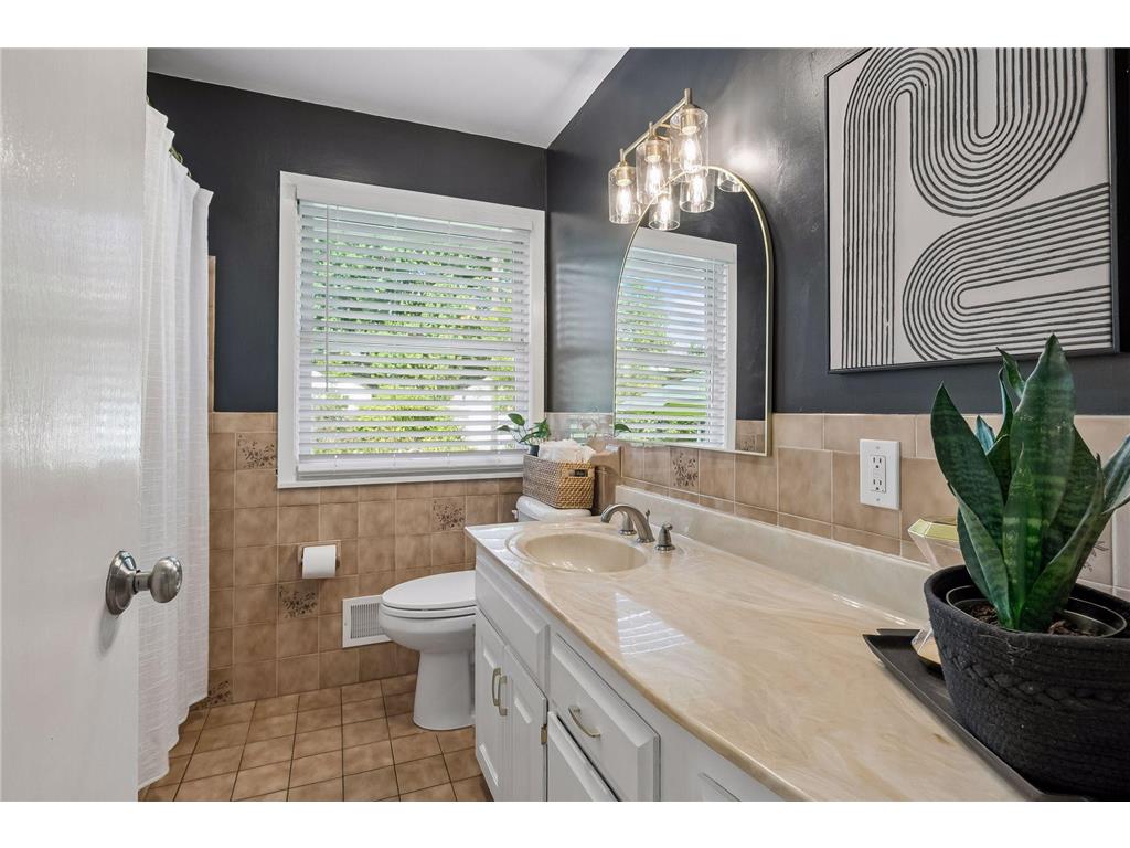 5358 Altura Road NE Fridley MN 55421 7105559 image20