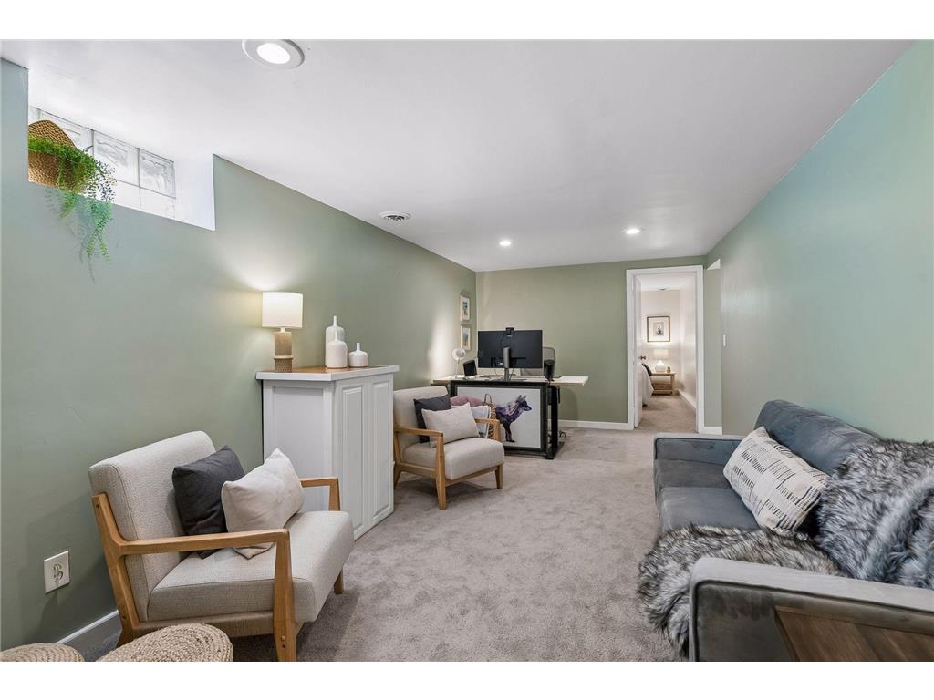 5358 Altura Road NE Fridley MN 55421 7105559 image29