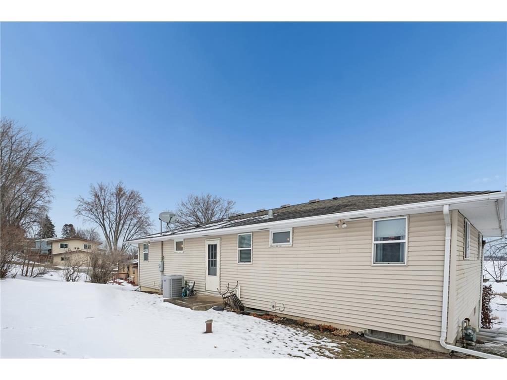 5369 County Road 6 SW Howard Lake MN 55349 - Howard 7013671 image30