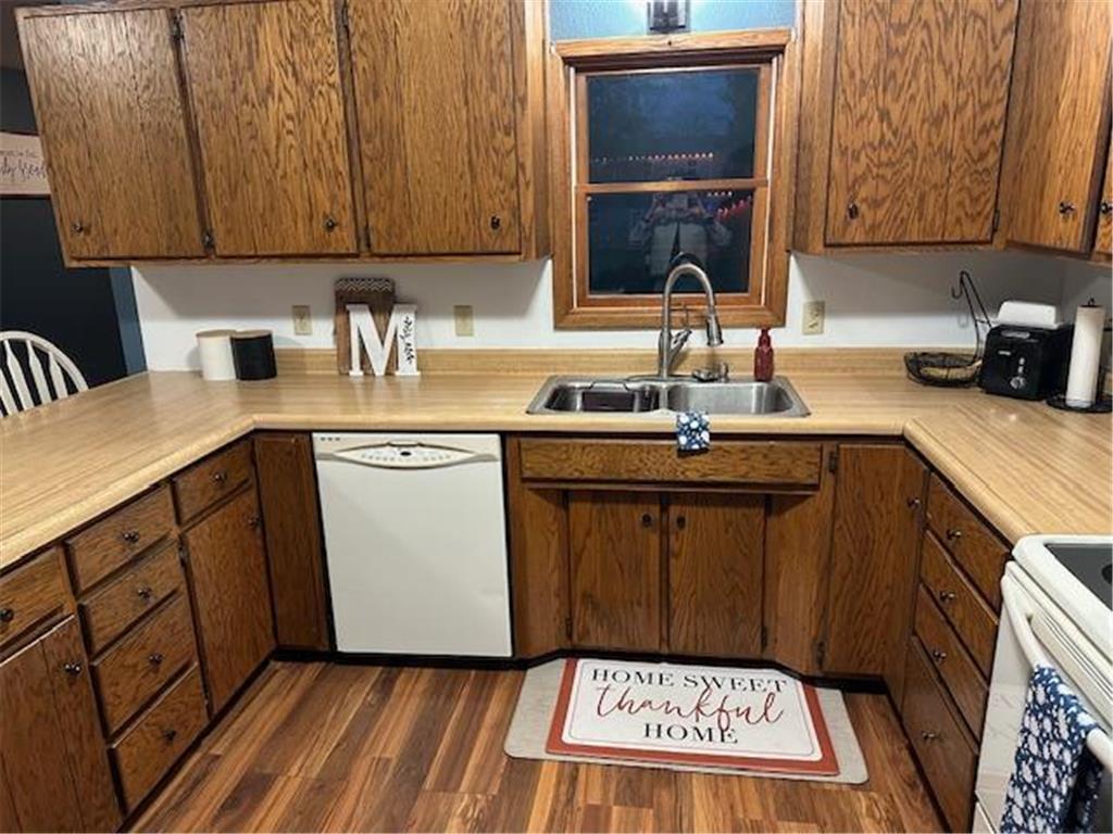 537 Cedar Avenue Westbrook MN 56183 6813716 image2