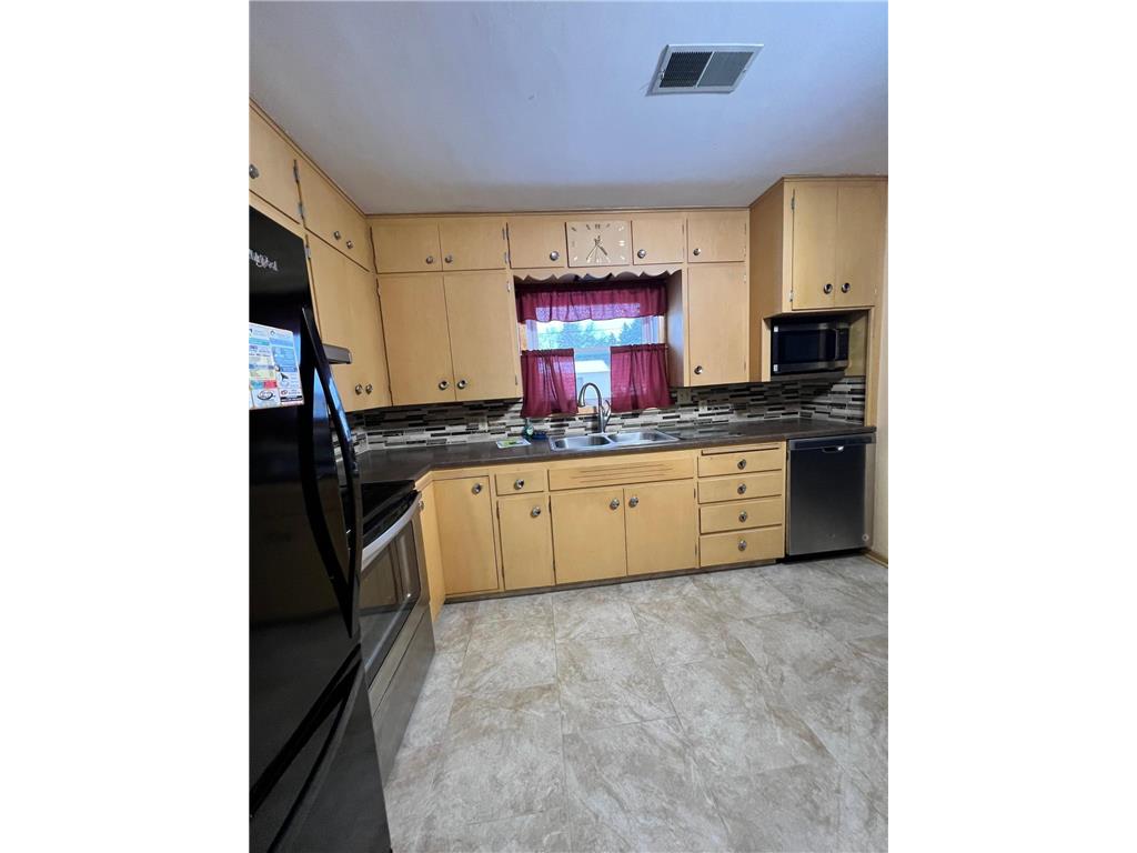 537 E Ronning Avenue Appleton MN 56208 6785885 image11