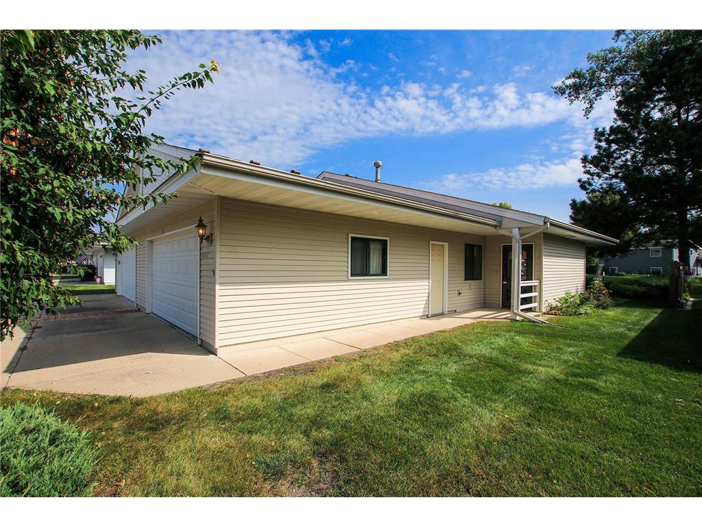 537 Graham Street SW Hutchinson MN 55350 6779400 image1