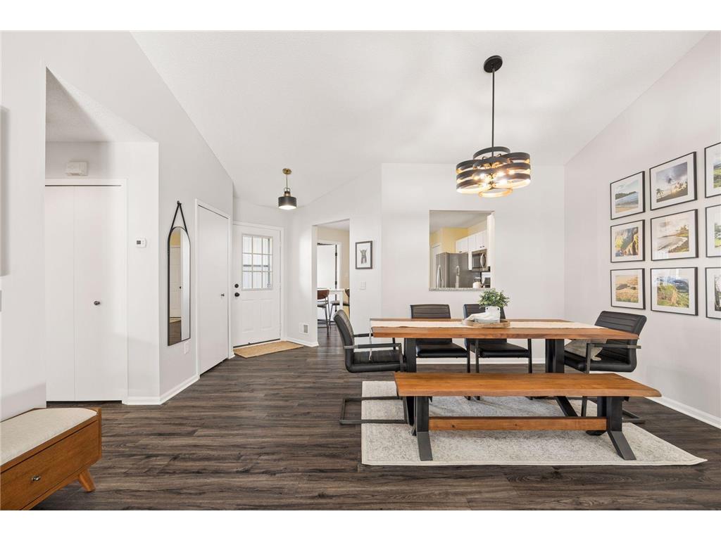 537 Markgrafs Lake Alcove Woodbury MN 55129 7029886 image11