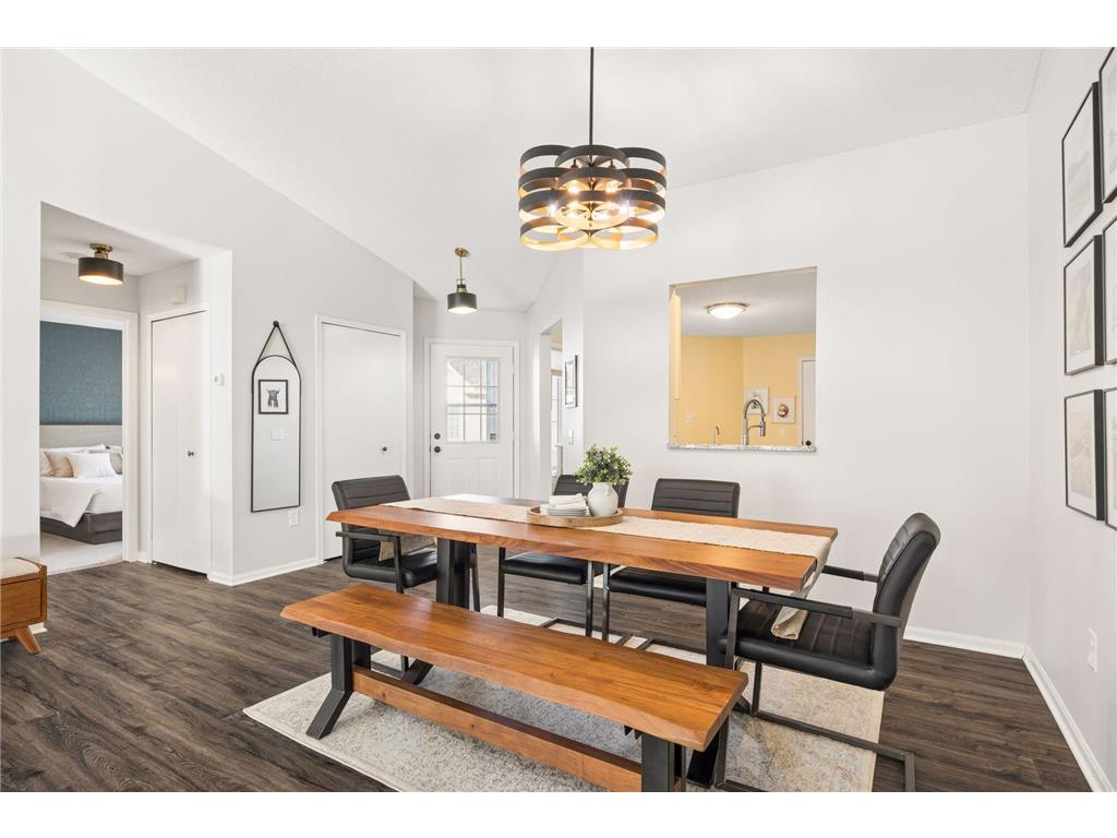 537 Markgrafs Lake Alcove Woodbury MN 55129 7029886 image12