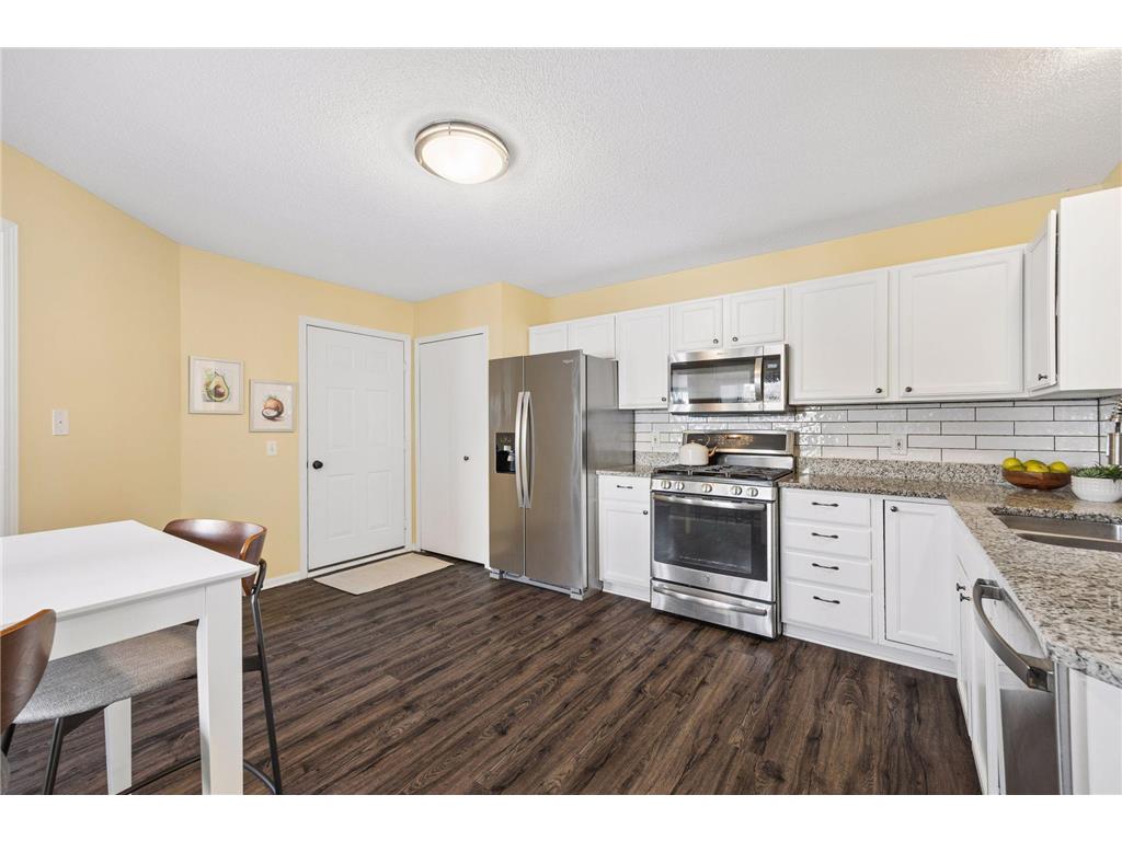 537 Markgrafs Lake Alcove Woodbury MN 55129 7029886 image13