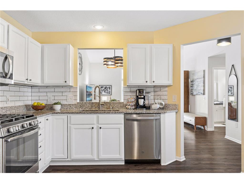 537 Markgrafs Lake Alcove Woodbury MN 55129 7029886 image16