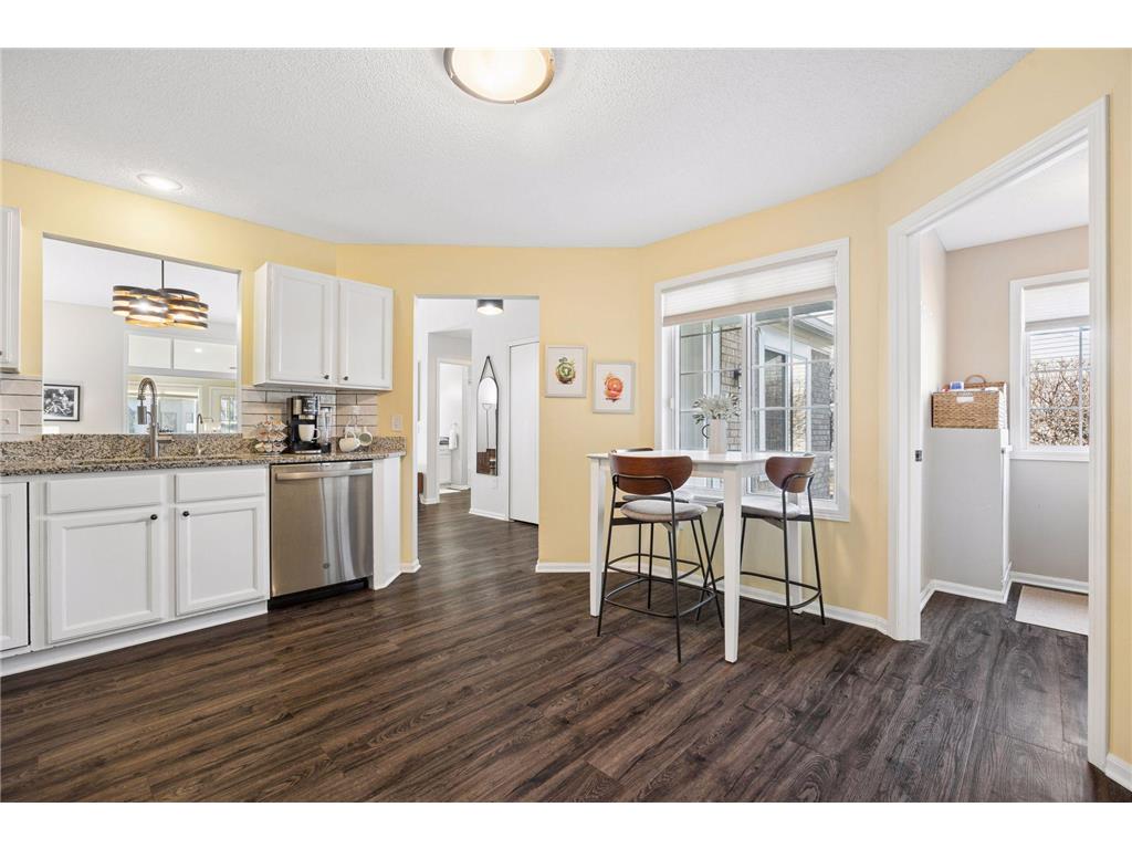 537 Markgrafs Lake Alcove Woodbury MN 55129 7029886 image17