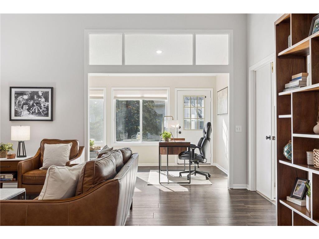537 Markgrafs Lake Alcove Woodbury MN 55129 7029886 image20