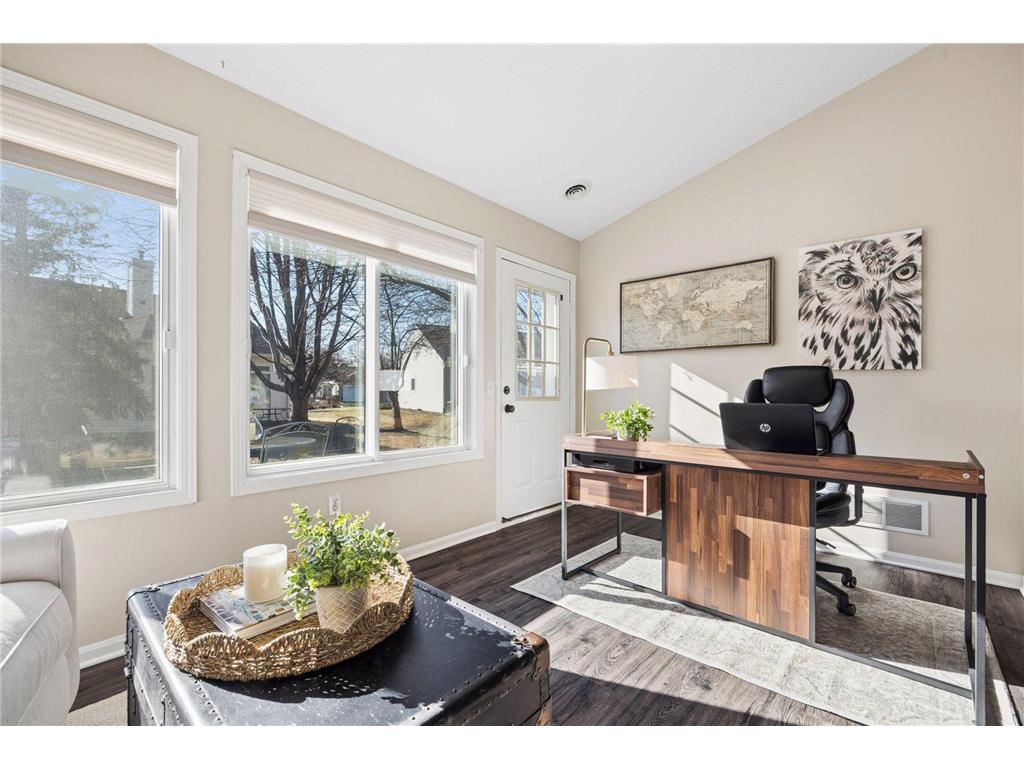 537 Markgrafs Lake Alcove Woodbury MN 55129 7029886 image22