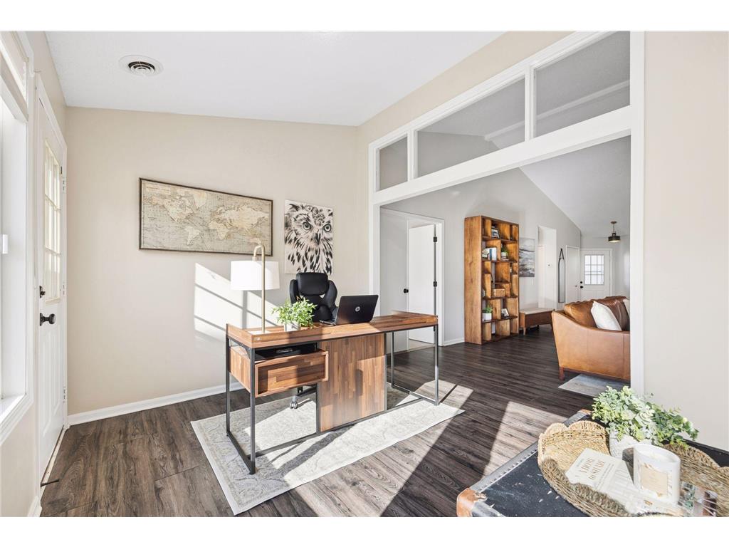 537 Markgrafs Lake Alcove Woodbury MN 55129 7029886 image23