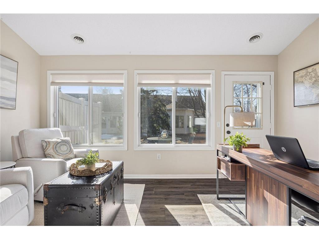 537 Markgrafs Lake Alcove Woodbury MN 55129 7029886 image24