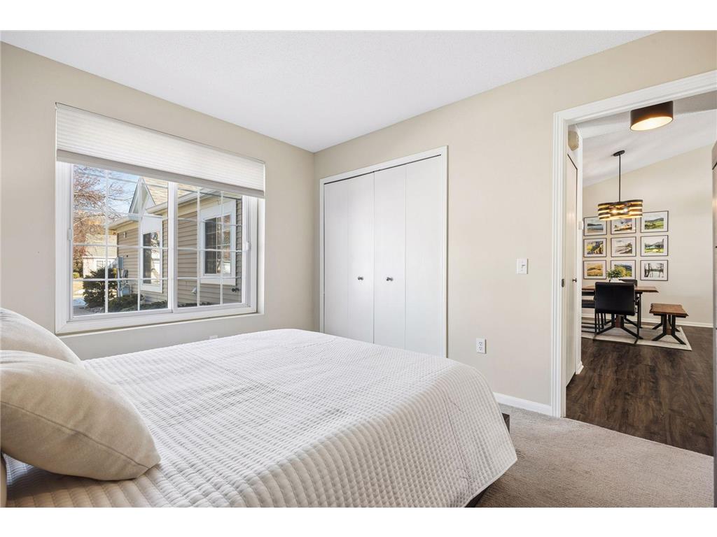 537 Markgrafs Lake Alcove Woodbury MN 55129 7029886 image31