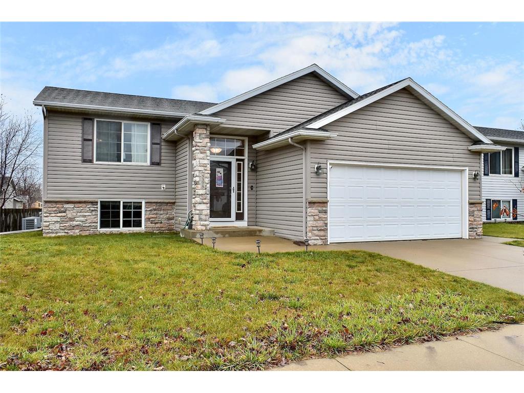 5375 Castleview Drive NW Rochester MN 55901 6627966 image1