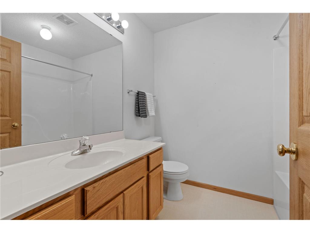 538 Queens Gate New Brighton MN 55112 7077911 image29