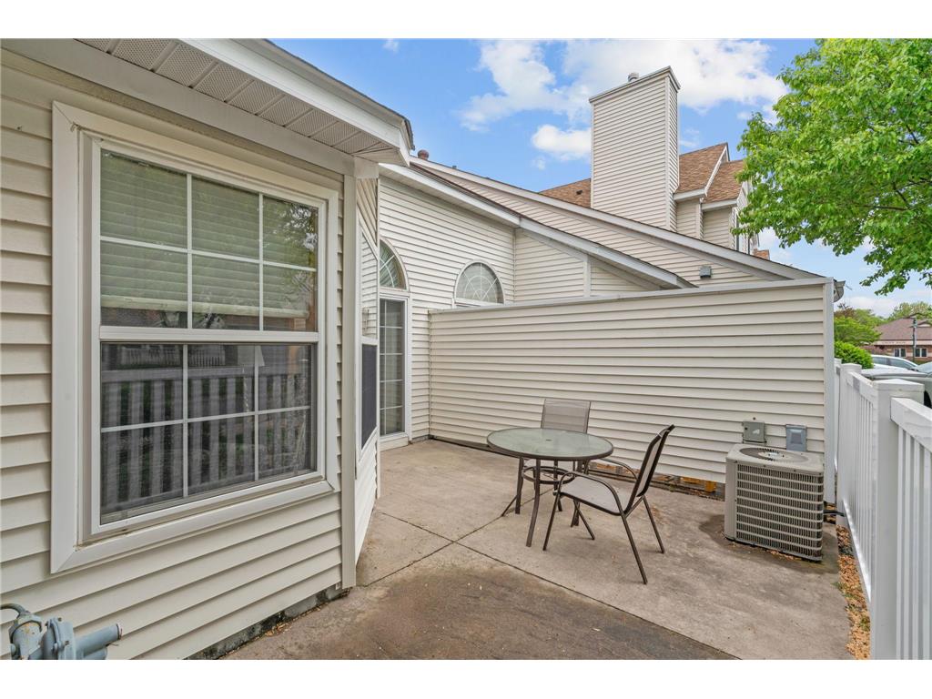 538 Queens Gate New Brighton MN 55112 7077911 image3