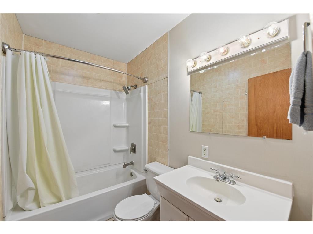 538 S Wasson Lane River Falls WI 54022 7088772 image14
