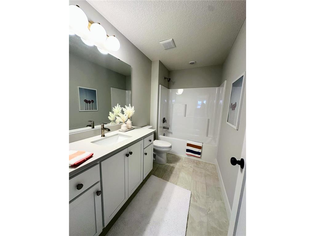 5380 176th Street Lakeville MN 55044 7063931 image26