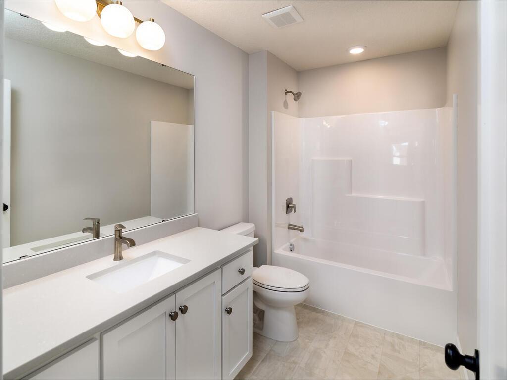 5380 176th Street Lakeville MN 55044 7063931 image45