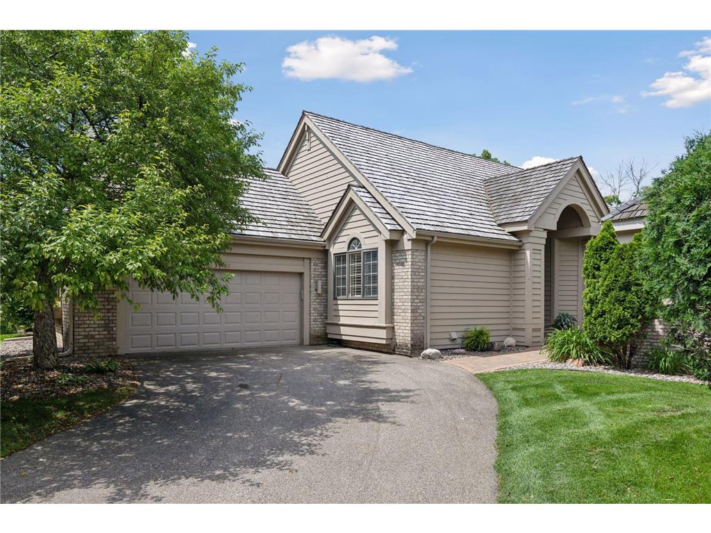 5380 Waters Edge Drive Minnetonka MN 55343 - Shady Oak 6557403 image1