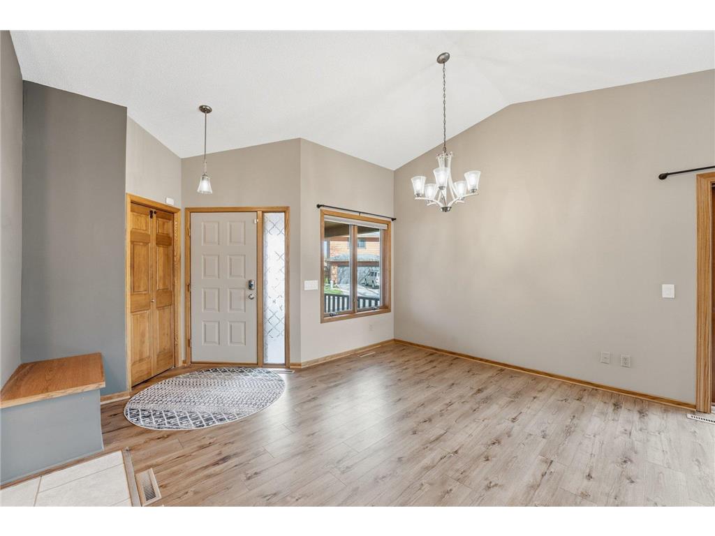 5386 Emerald Way Apple Valley MN 55124 7063867 image11