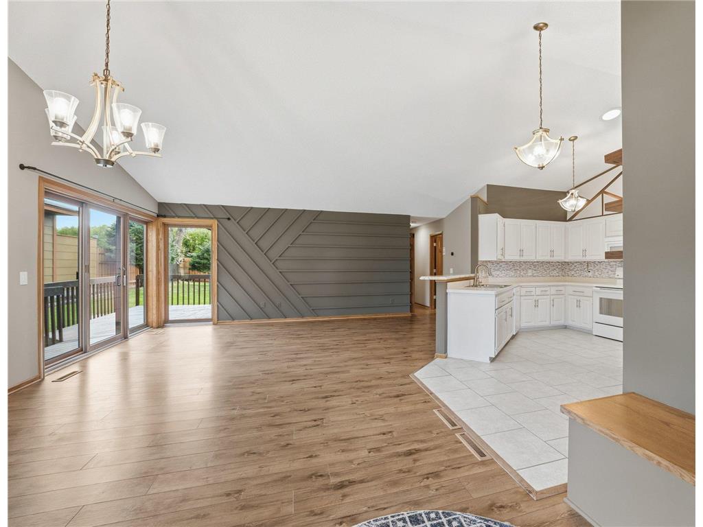 5386 Emerald Way Apple Valley MN 55124 7063867 image14