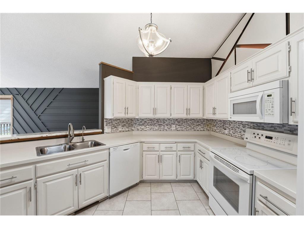 5386 Emerald Way Apple Valley MN 55124 7063867 image17
