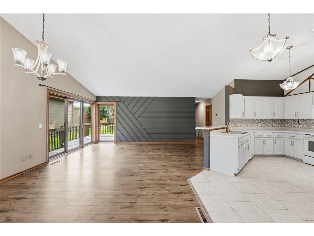 5386 Emerald Way Apple Valley MN 55124 7063867 image21
