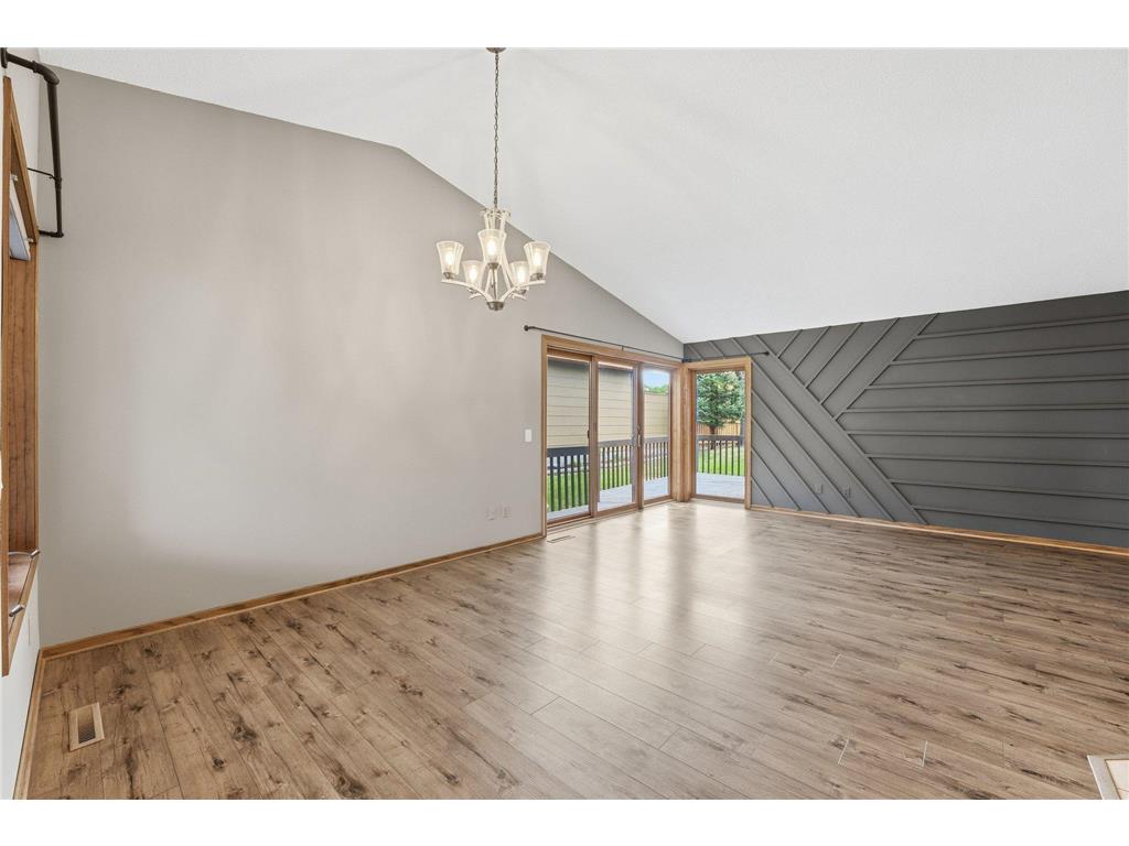 5386 Emerald Way Apple Valley MN 55124 7063867 image22