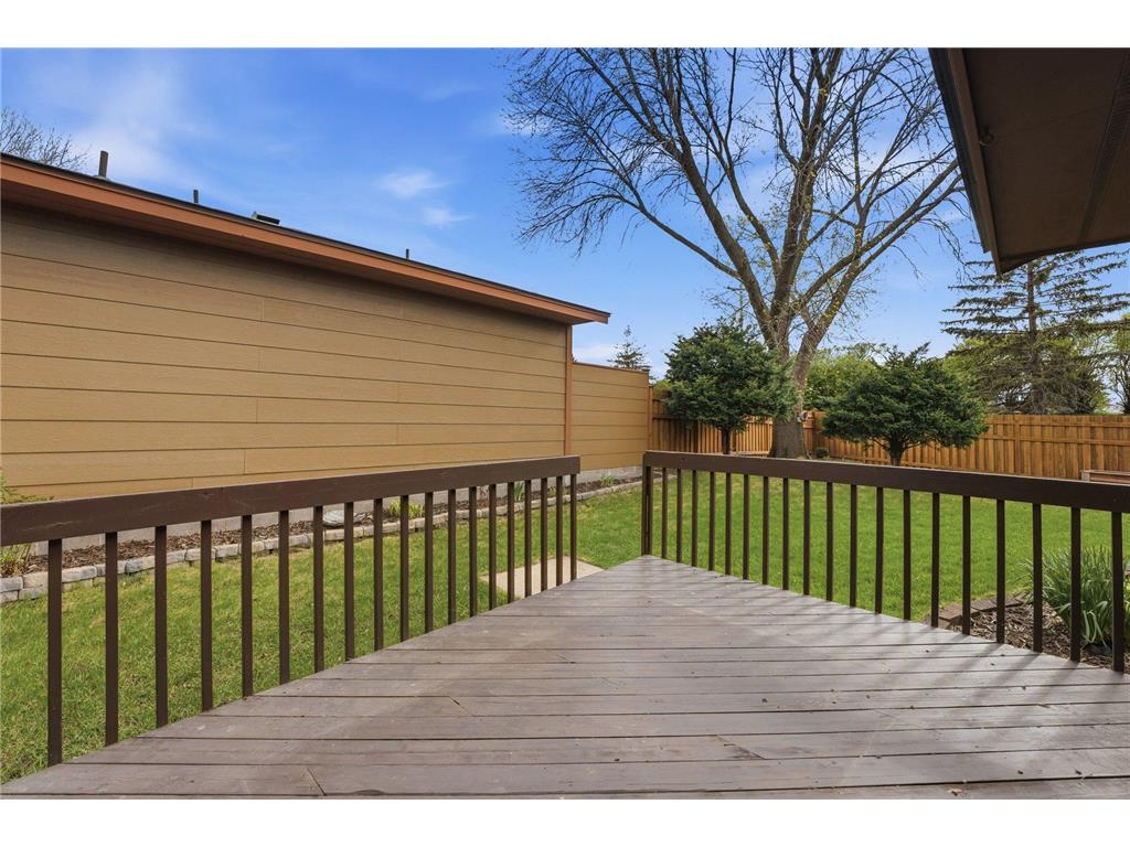 5386 Emerald Way Apple Valley MN 55124 7063867 image7
