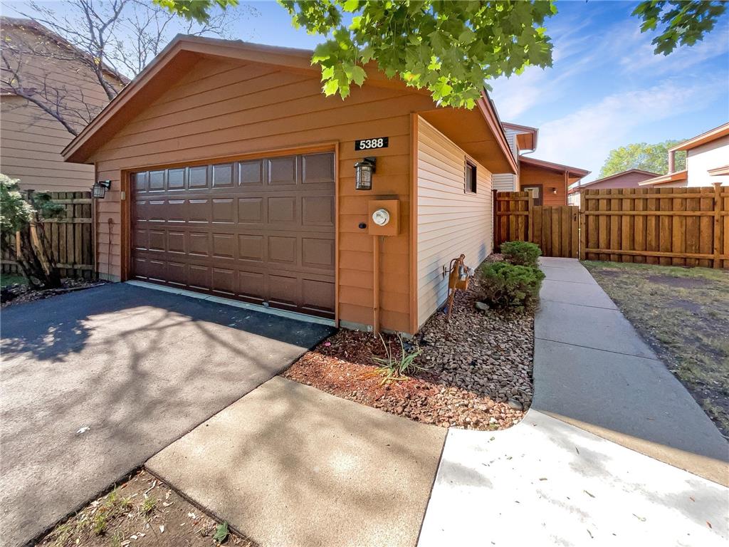 5388 144th Street W Apple Valley MN 55124 6435202 image1