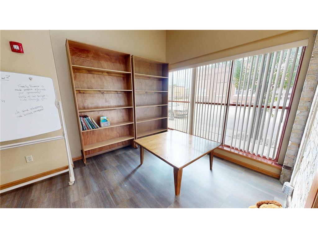 539 Pacific Avenue SW #student Willmar MN 56201 7105571 image20