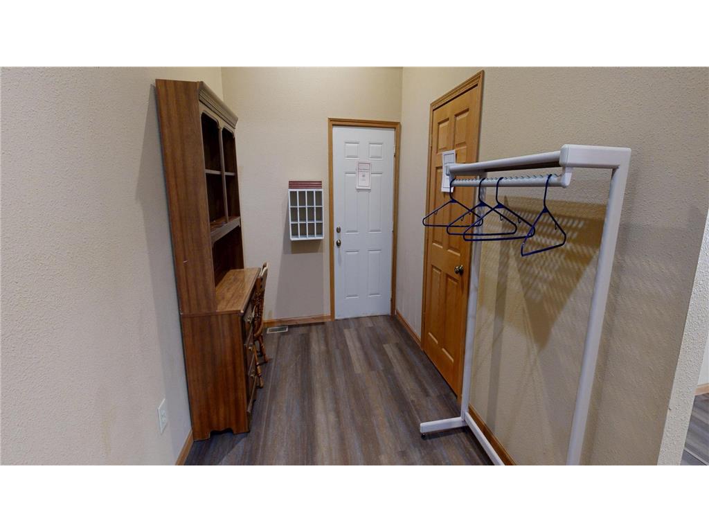 539 Pacific Avenue SW #student Willmar MN 56201 7105571 image24