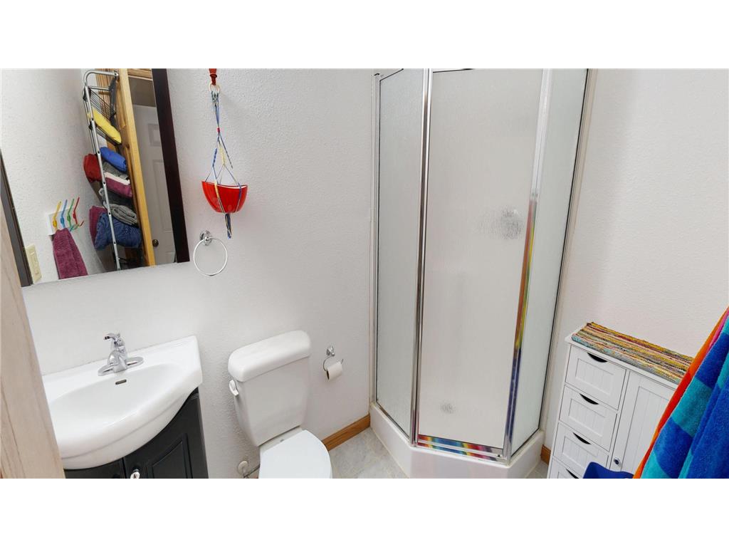539 Pacific Avenue SW #student Willmar MN 56201 7105571 image28