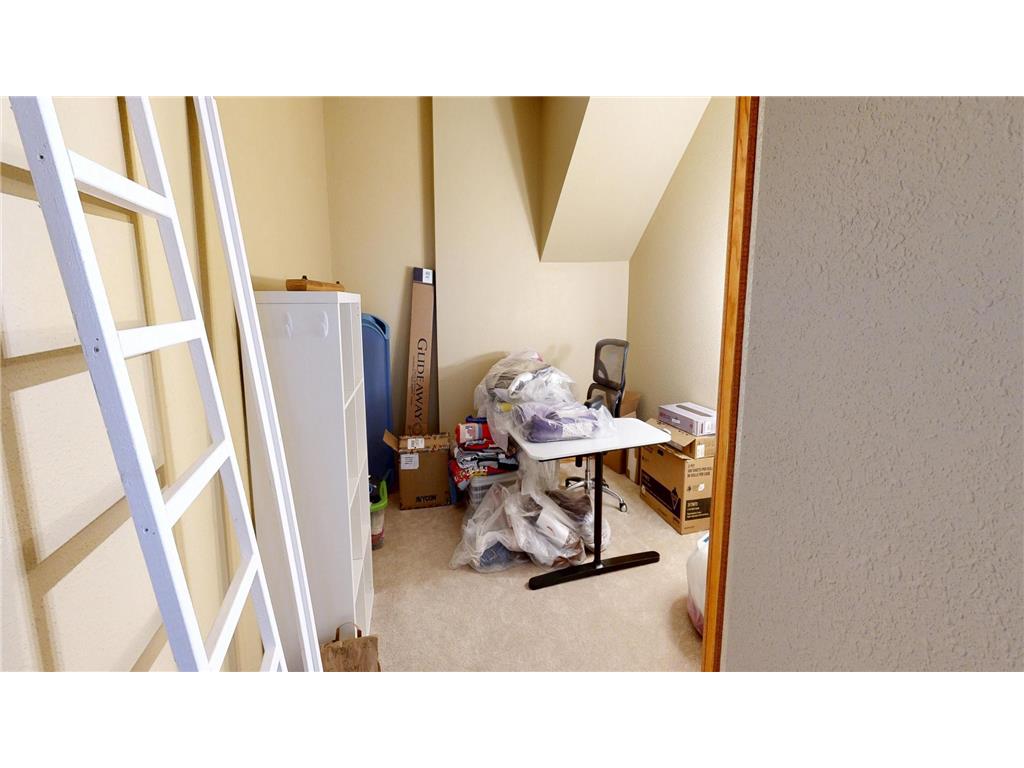 539 Pacific Avenue SW #student Willmar MN 56201 7105571 image33
