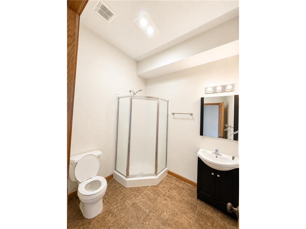 539 Pacific Avenue SW #student Willmar MN 56201 7105571 image6