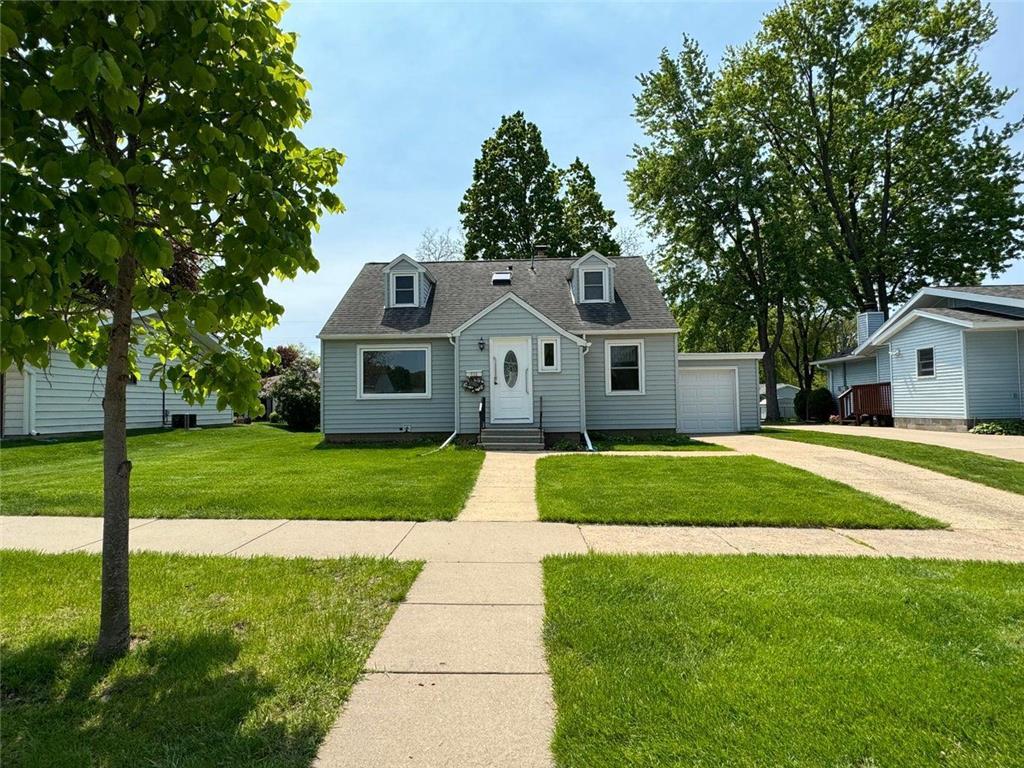 539 S 4th Street La Crescent MN 55947 6535737 image1