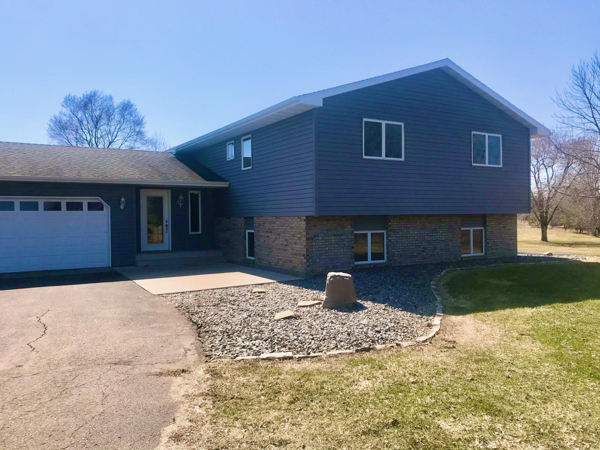 539 Stagecoach Trail, Hudson, WI 54016 MLS 5752403 Edina Realty