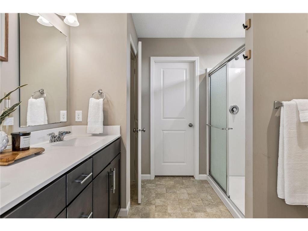 5395 Sundial Lane Woodbury MN 55129 7050445 image16