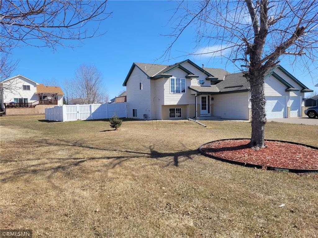 5398 Kahler Drive NE, Albertville, MN 55301 MLS 6173535 Edina Realty