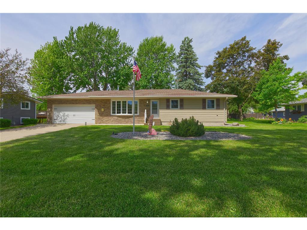 540 4th Street N Winsted MN 55395 7087008 image1